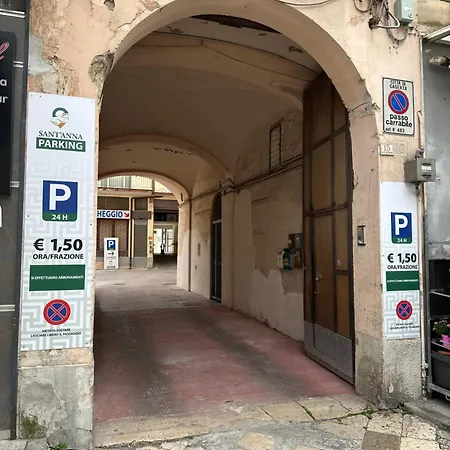 Maison Number11 Frühstückspension Caserta